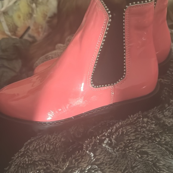 Pink Chelsea boots - Picture 3 of 3